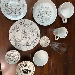 50+ Lot Of Disney White Porcelain Mickey and Minnie Mouse Sketch Dinnerware Set